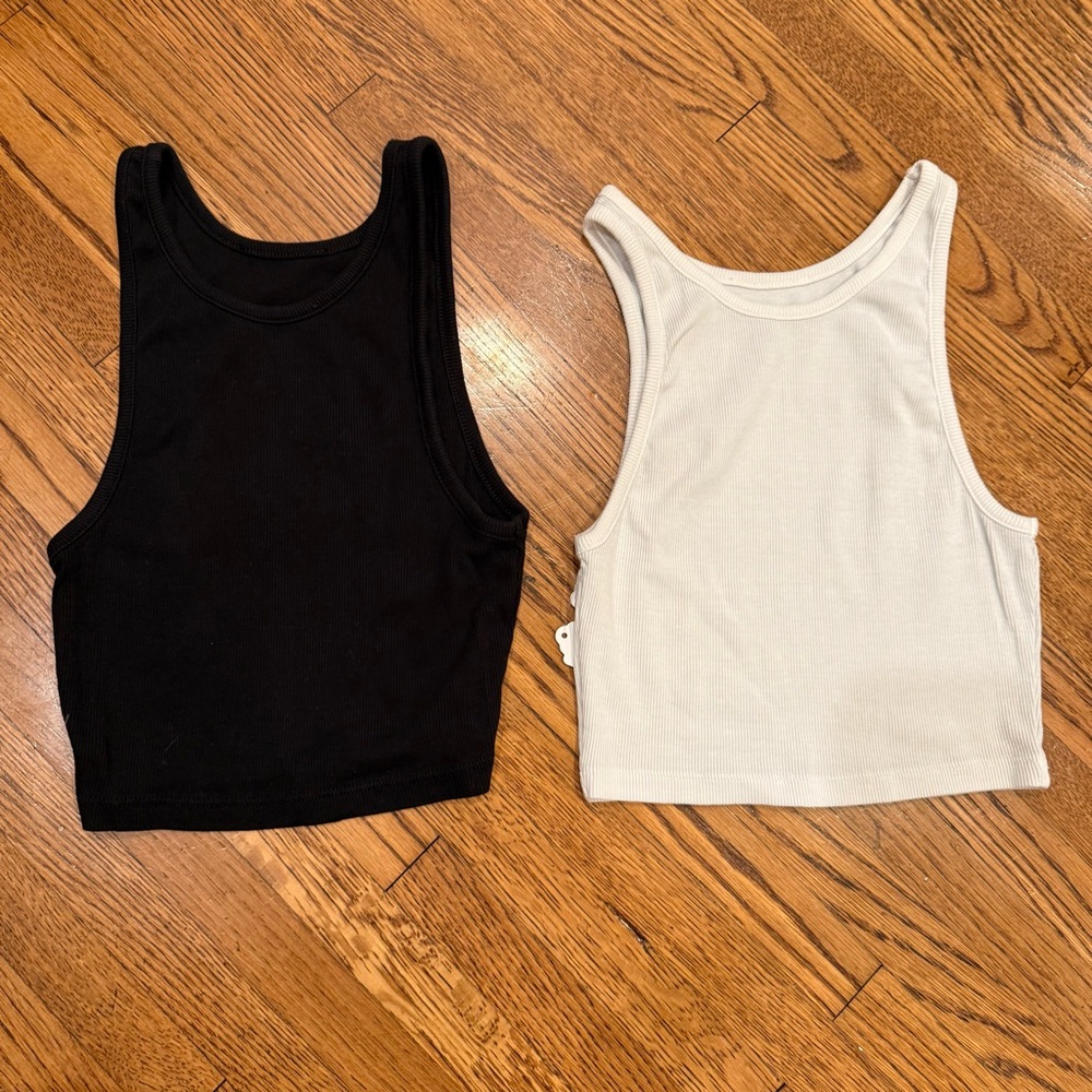 BUNDLE - B&W mini crop tanks